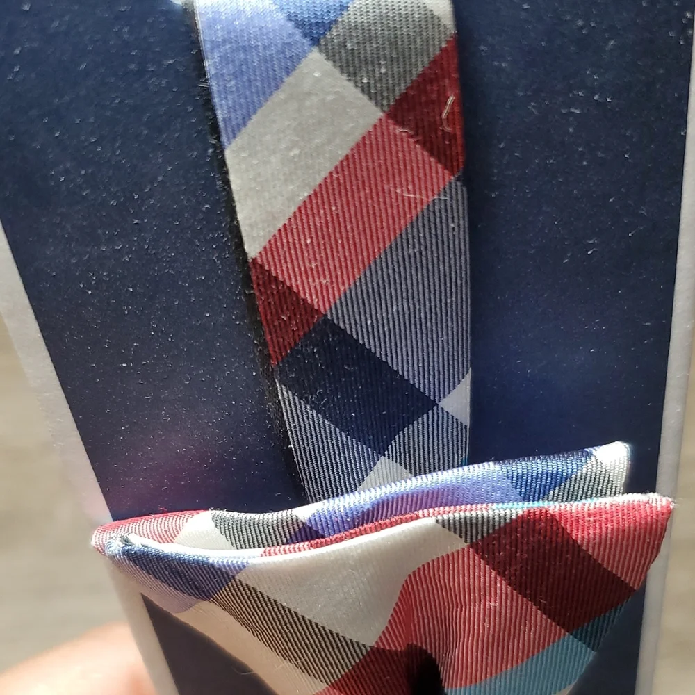 🏈CHAPS VIBRANT BOW TIE